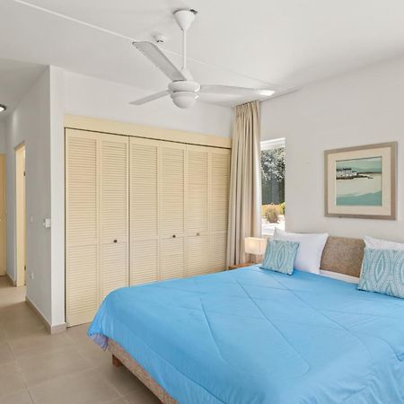 Blue Bay Beach Apartments Exterior photo