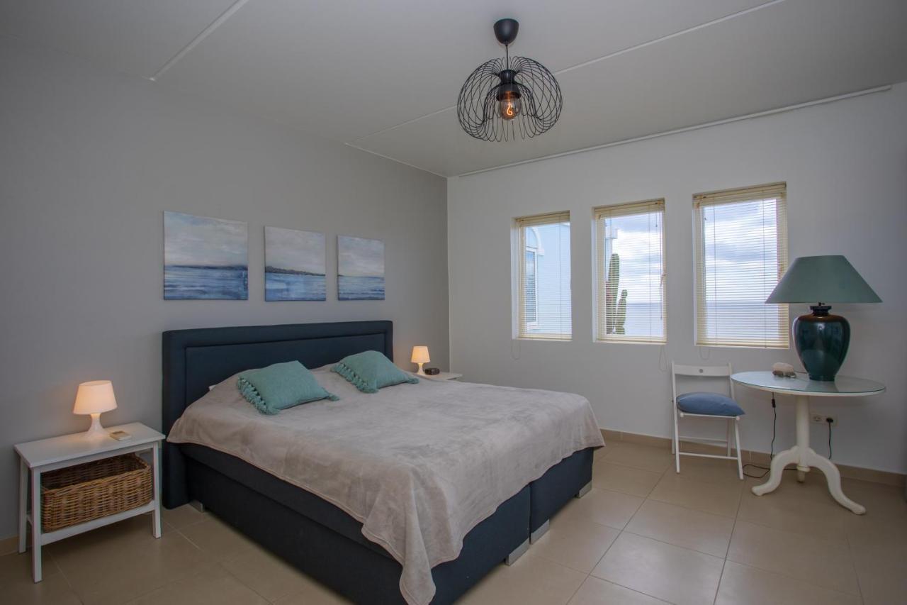 Blue Bay Beach Apartments Exterior photo