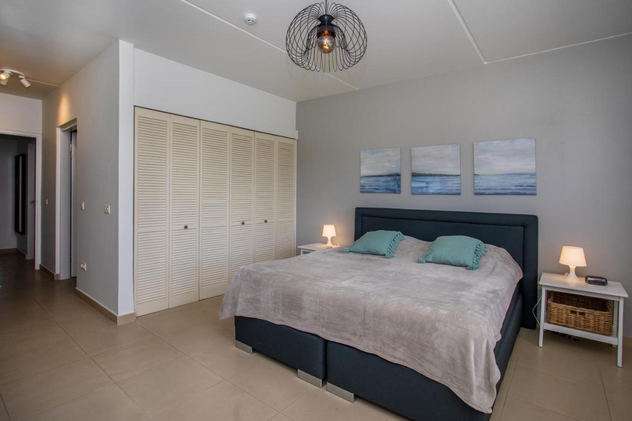 Blue Bay Beach Apartments Exterior photo