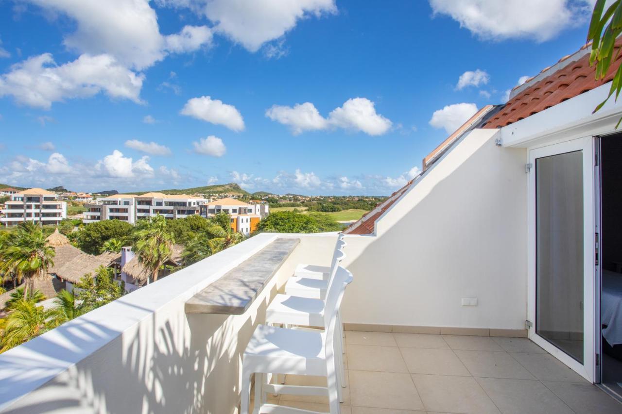 Blue Bay Beach Apartments Exterior photo